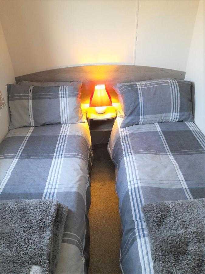 3 Bedroom Modern Caravan Sleeps Up To 8 Millom Exterior foto
